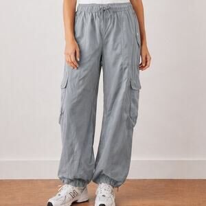 Nicole Miller NY Gray Cargo Jogger Pants Y2K Utility Parachute Style Medium